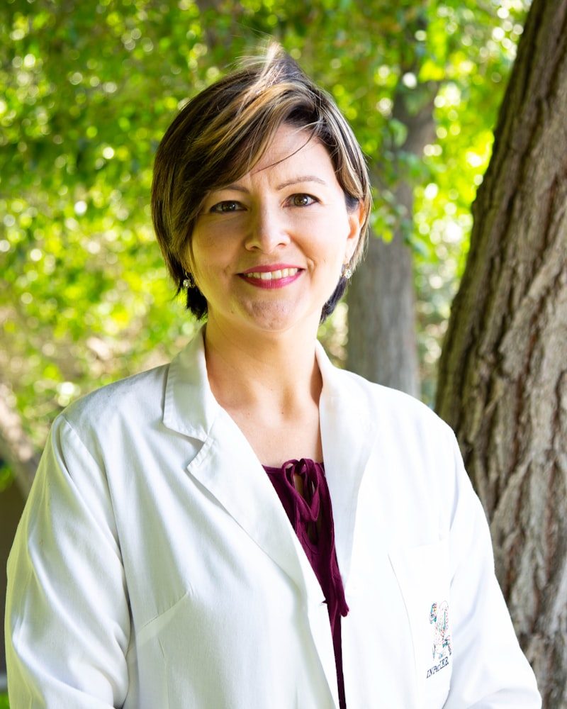 Dra. Veronica Fernandez, Ortodoncista en Smile Clinica Dental